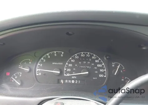 1997 Ford Explorer Eddie Bauer/Limited/Xl/Xlt z USA, uszkodzony, nr VIN 1FMDU34E9VZB70756